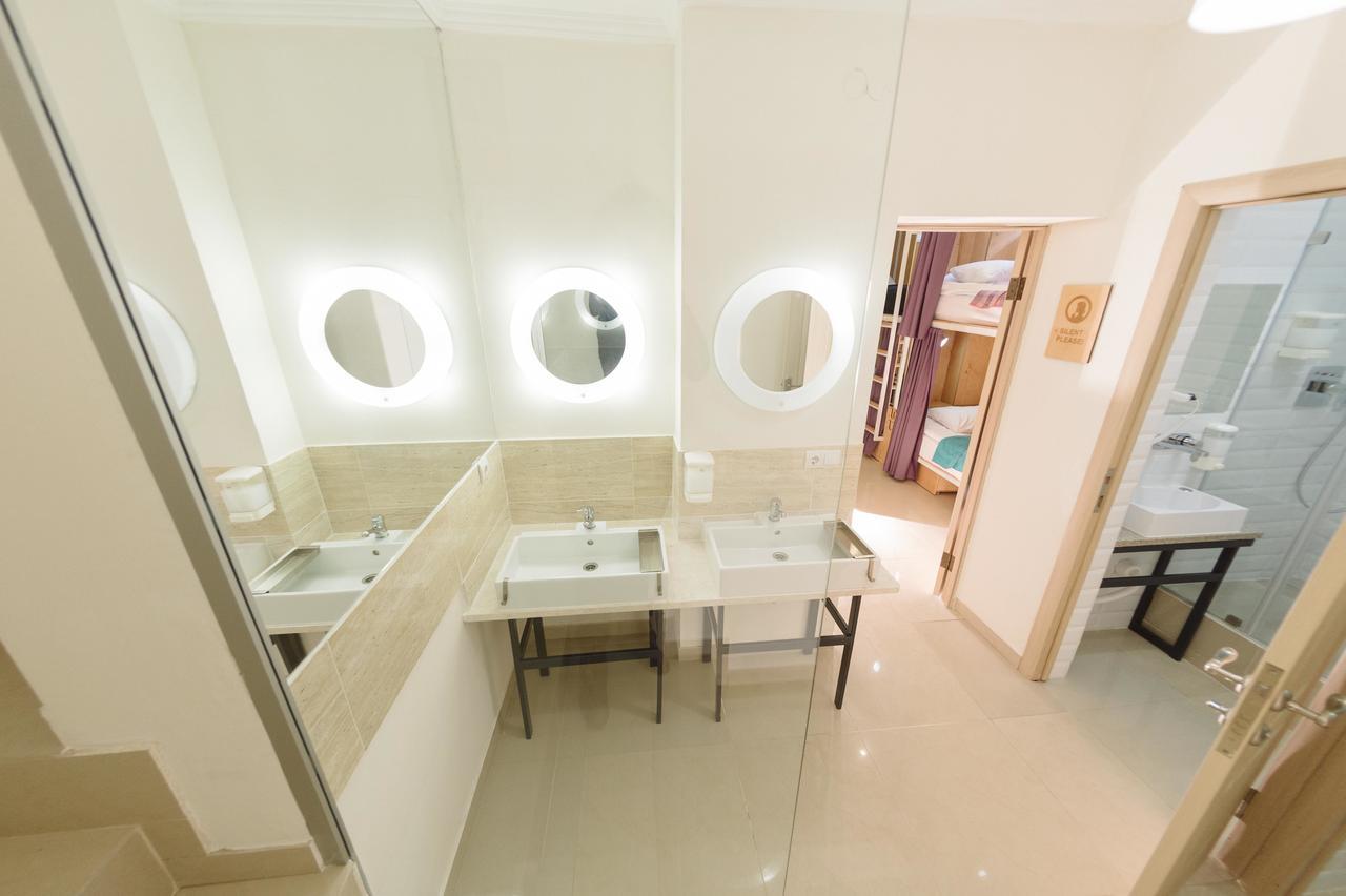 A&A Hostel Λβιβ Εξωτερικό φωτογραφία